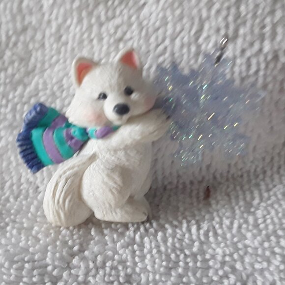 Hallmark Miniature Set of Three Ornaments, 2002, in box - Picture 4 of 7